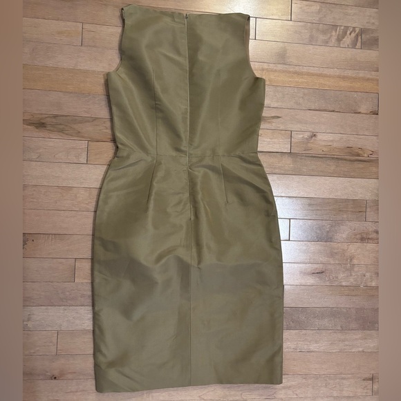 Oscar de la Renta runway RTW Boat Neck Sleeveless Taupe / Sand Dress - Picture 4 of 9